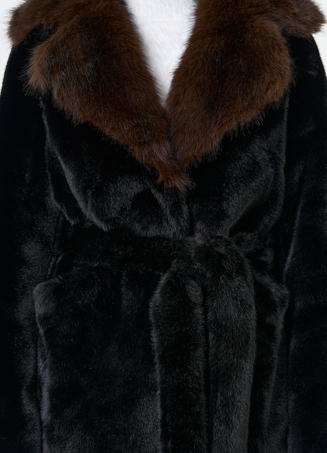 Женская шуба из эко меха с английским воротником модель № 31267 универмаг малина Женская шуба из эко меха с английским воротником модель № 31267 универмаг малина