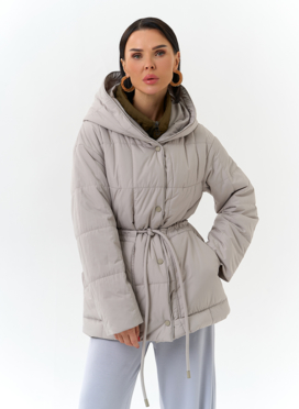 Женская куртка с контрастным воротником