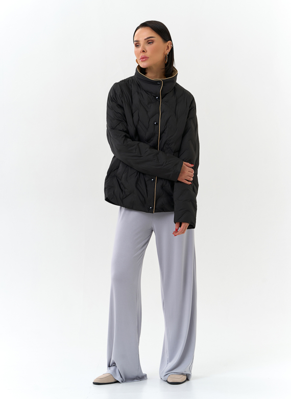 Женская куртка с воротником стойкой