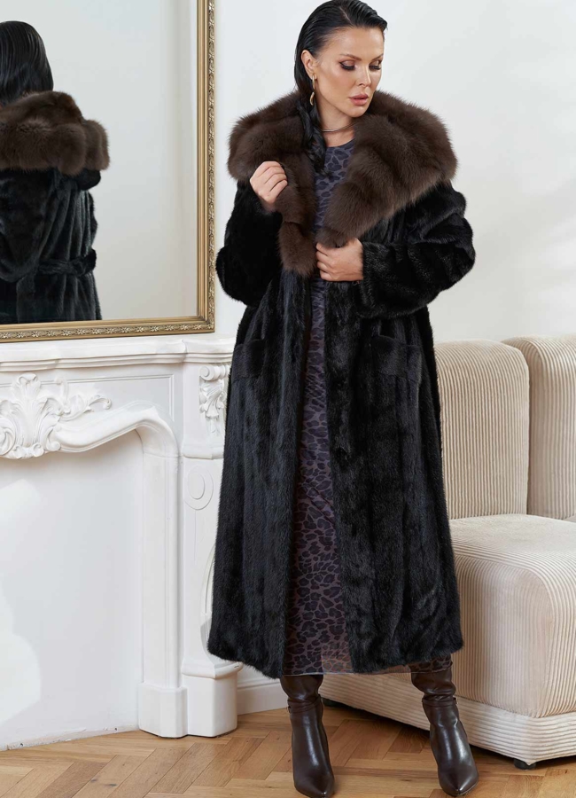 Шуба из норки с капюшоном из меха куницы модель № 28023 универмаг малина