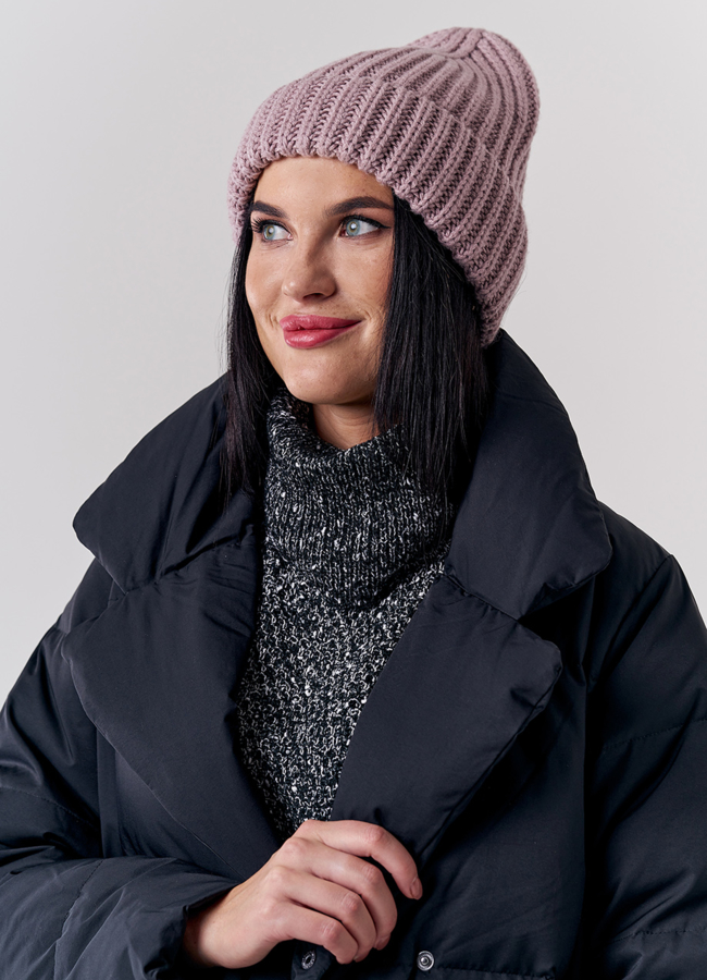 Шапка розового цвета  модель № 21743 меха малина