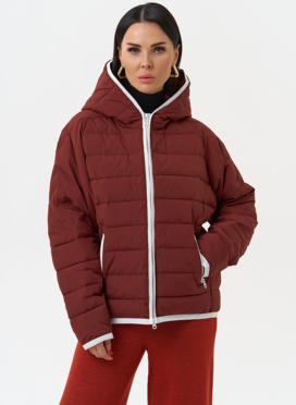 Женская утепленная куртка в бордовом цвете