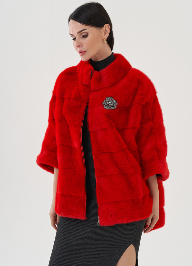 Красная короткая шуба  модель № 81028 универмаг малина