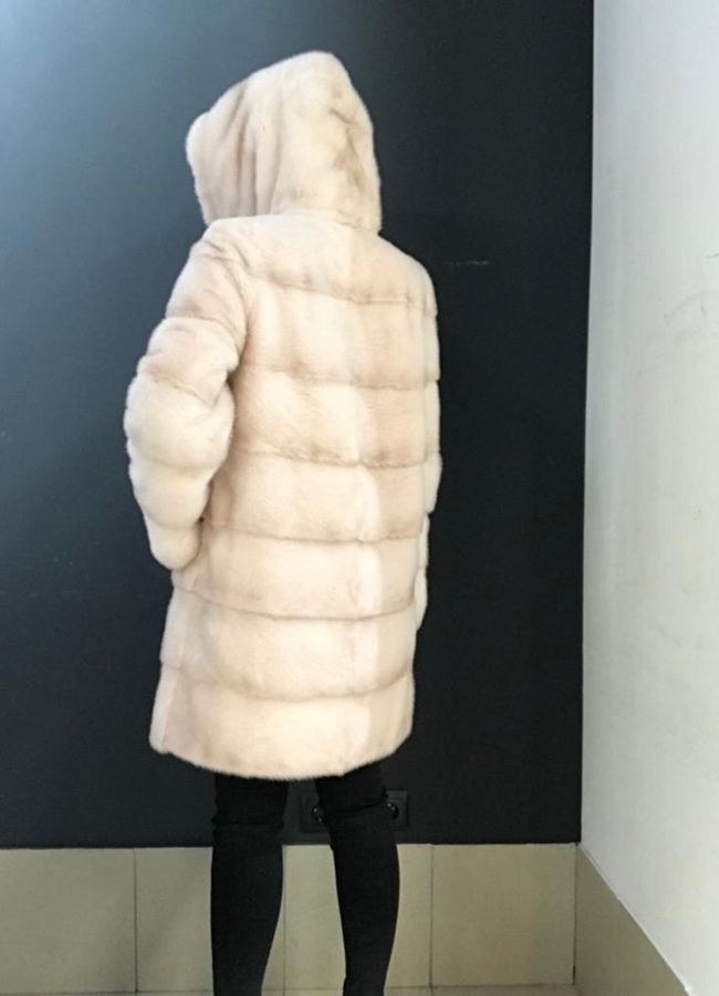 фото Норковая шуба с капюшоном модель № 2014 C