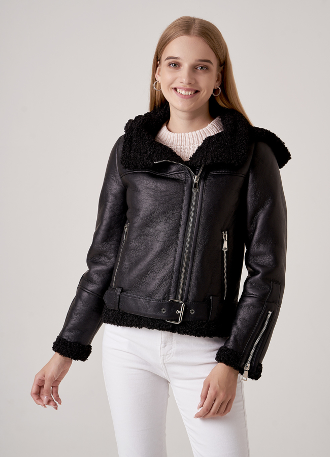 Дубленка из искусственного меха с капюшоном модель № 18807-1 универмаг малина