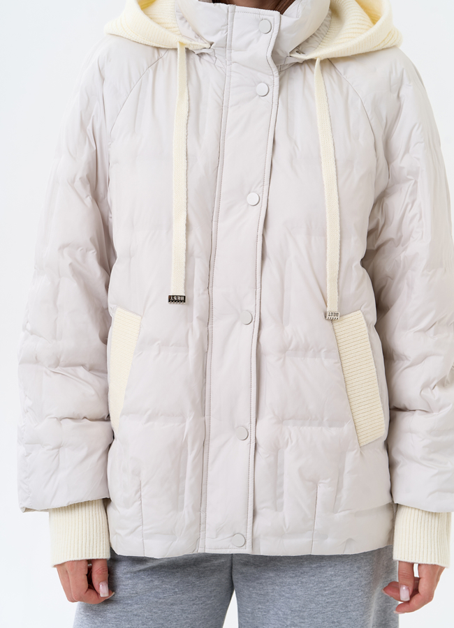 Женская куртка с трикотажным капюшоном модель № 31387 универмаг малина