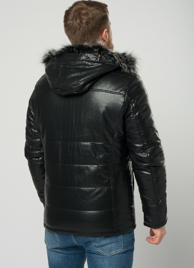 Мужской пуховик из эко кожи черного цвета модель № 21876 в рассрочку