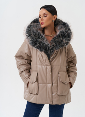 Пуховик из эко кожи с капюшоном из эко меха 