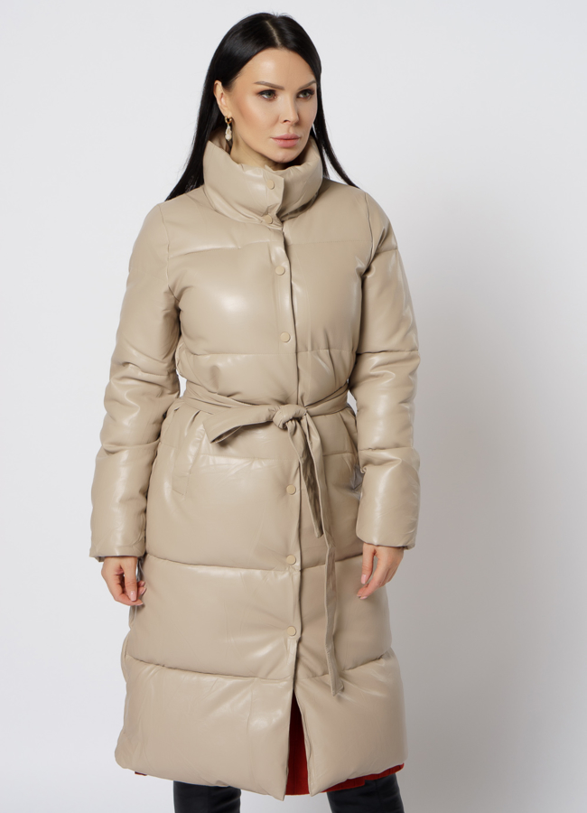 Пальто из эко кожи в бежевом цвете модель № 21713 универмаг малина