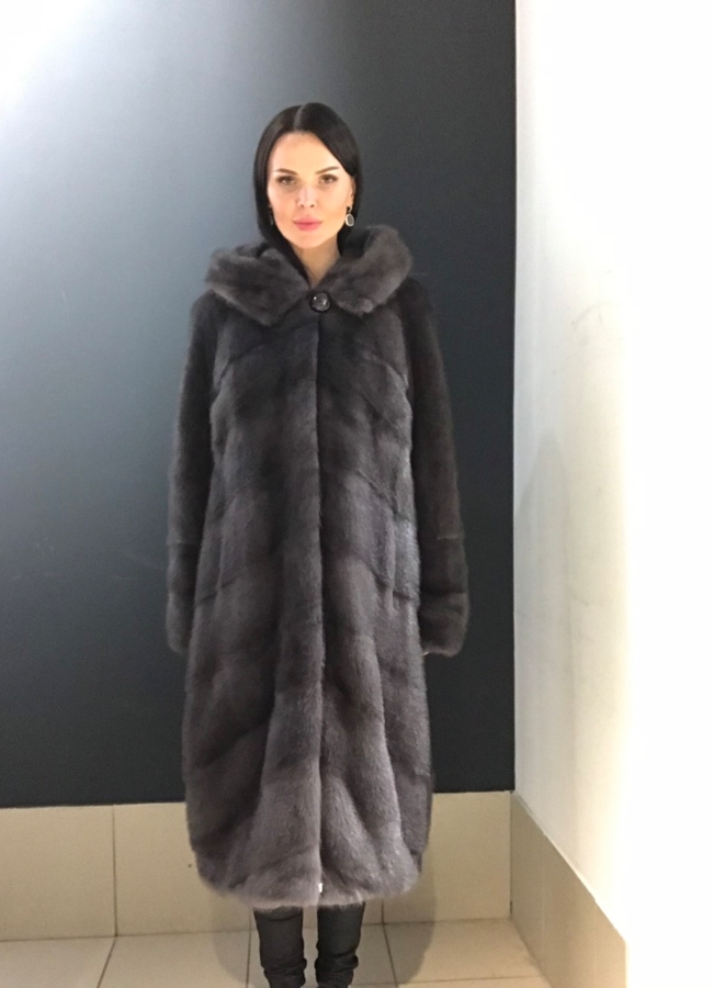 Норковая шуба в цвете графит модель № 381С меха малина