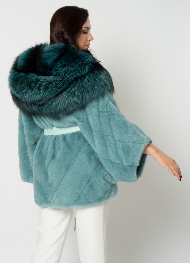 Шуба из норки в зеленом цвете модель № 19196 в рассрочку