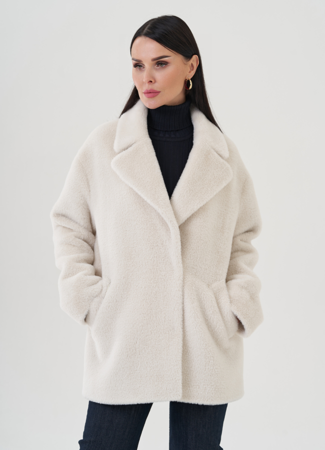 Женское полупальто бежевого цвета с английским воротником модель № 24408 в кредит