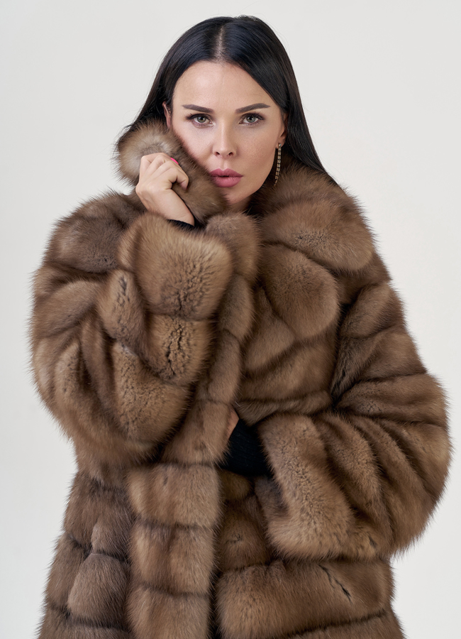 Длинная шуба из куницы модель № 78935 универмаг малина