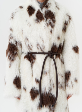 Пальто из эко меха с анималистичным принтом