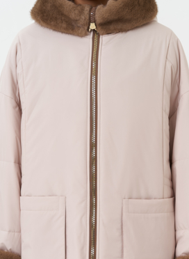 Пуховик с отделкой из эко меха под норку