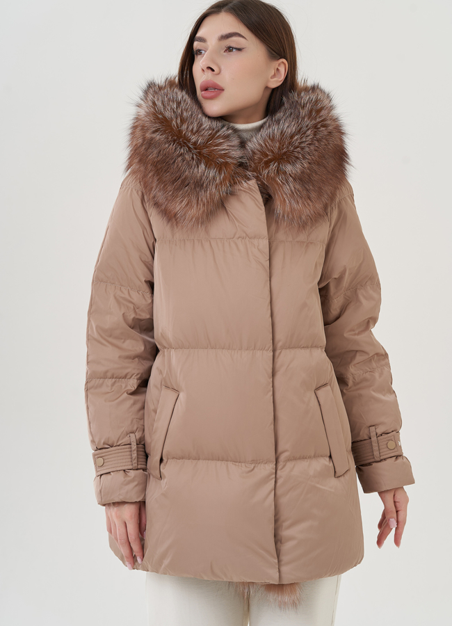 Женский зимний пуховик бежевого цвета модель № 25726 универмаг малина