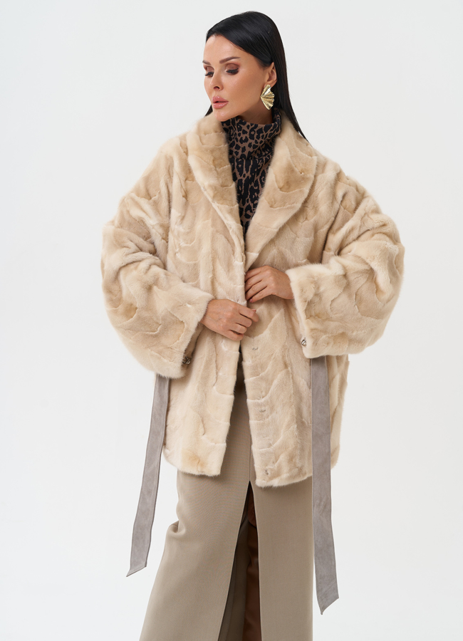 Женская шуба из меха норки модель № 28441 универмаг малина