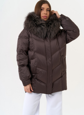 Женский пуховик с капюшоном из меха чернобурки
