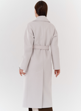 Удлиненное женское пальто в цвете жемчуг