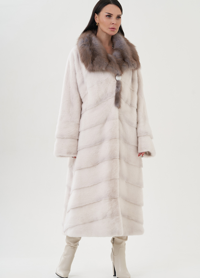 Белая шуба из норки с куницей модель № 24829 универмаг малина