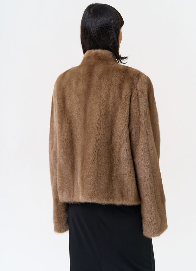 фото Укороченная шуба из меха норки  модель № 31600 фото Укороченная шуба из меха норки  модель № 31600