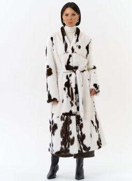 Шуба из меха норки в расцветке 