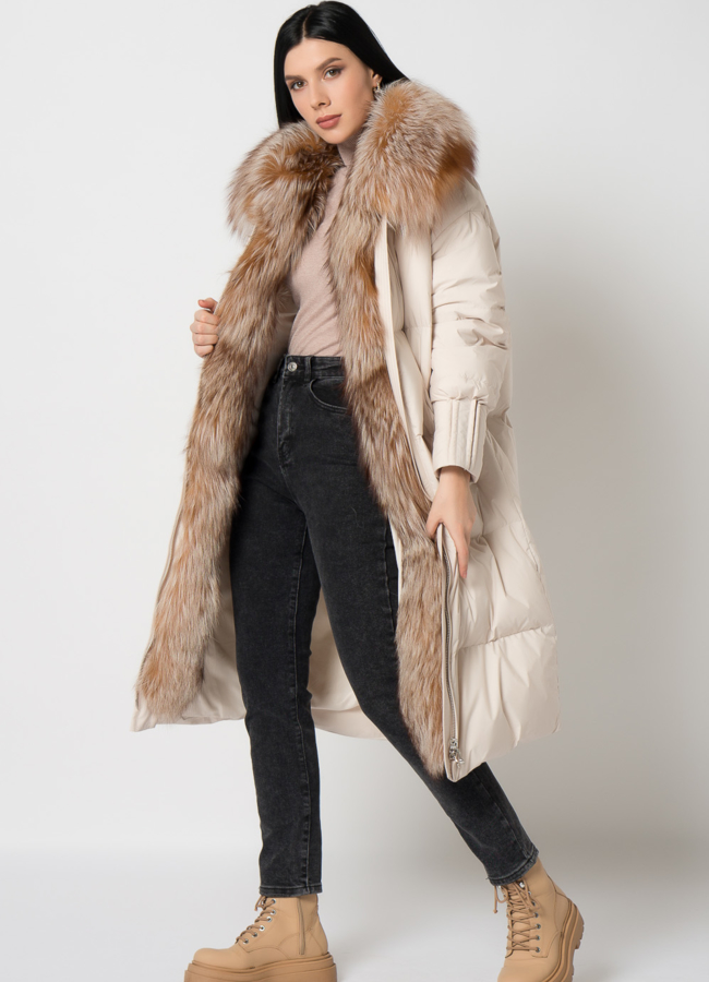 Длинный пуховик с мехом модель № 2310-1 универмаг малина