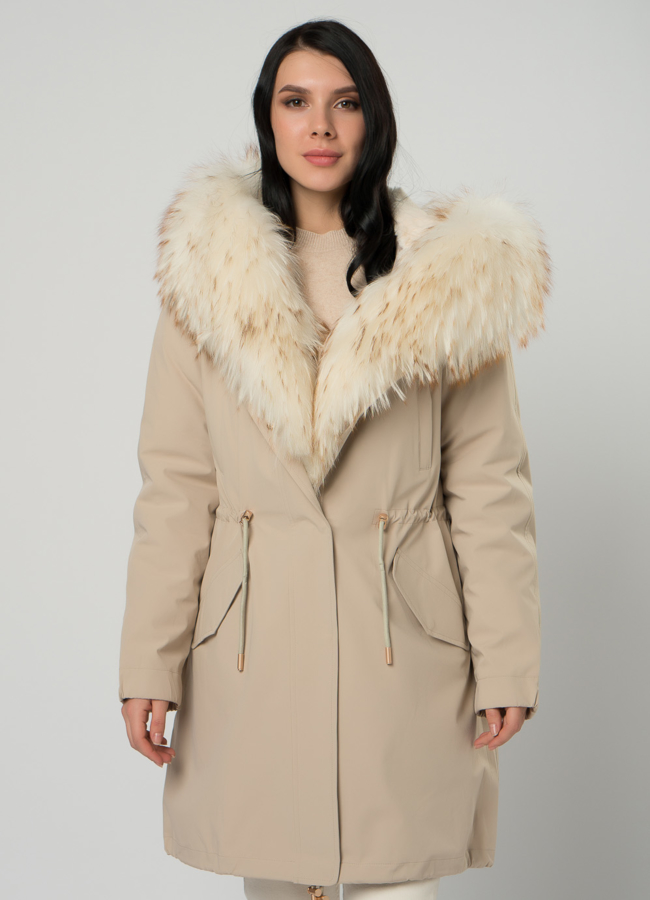Светлая парка с мехом енота модель № 73381 универмаг малина