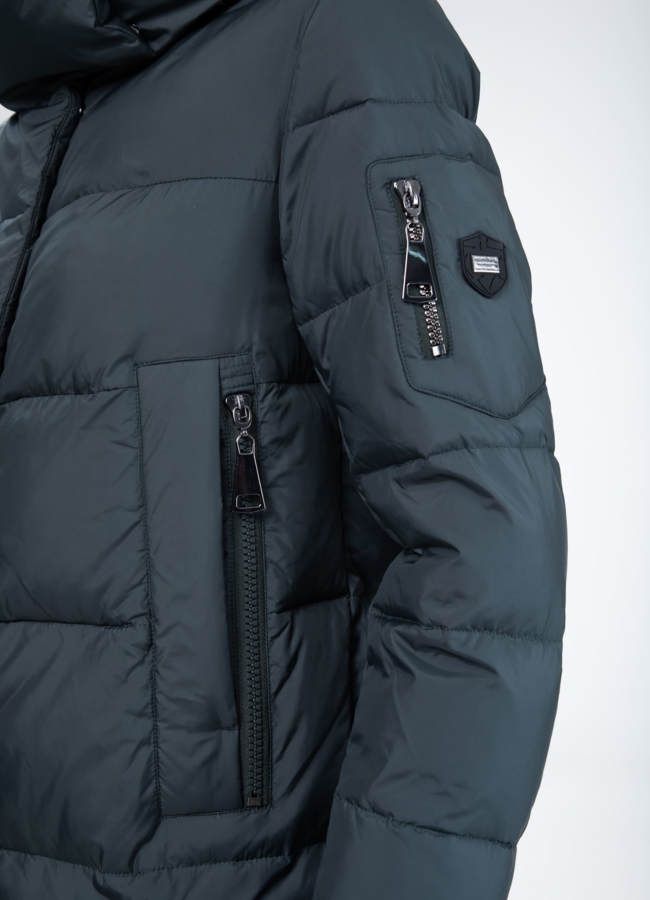 Пуховик женский с капюшоном  модель № 25798 универмаг малина