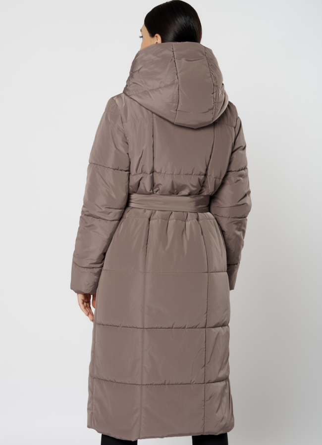 Пуховик женский коричневого цвета с капюшоном модель № 0309 в кредит