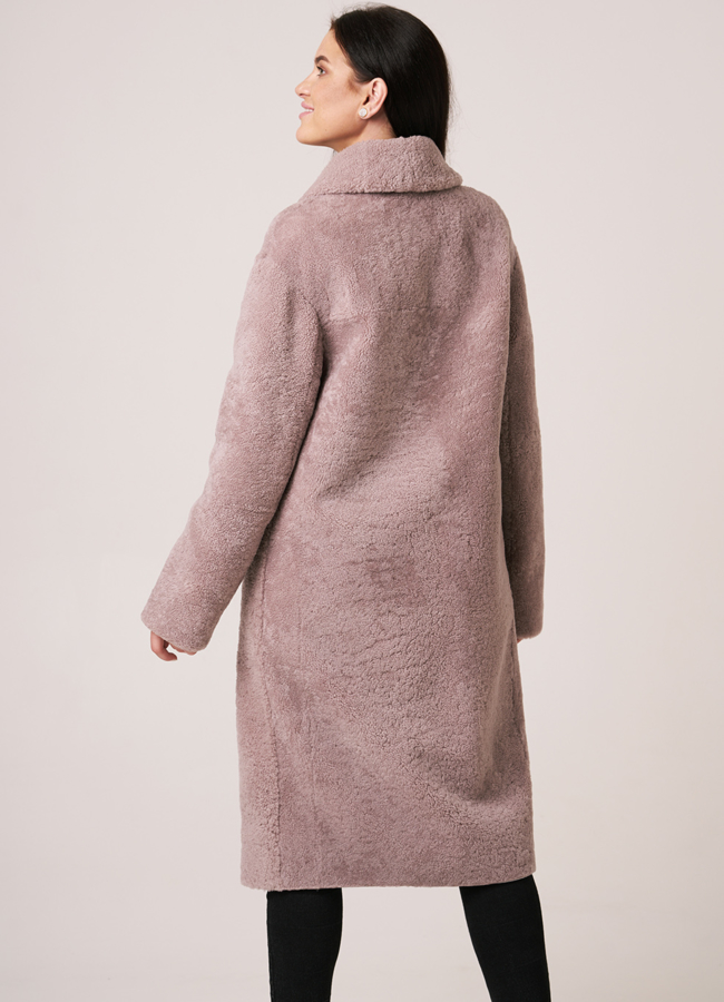 Пальто из овчины с английским воротником модель № 6494 в кредит