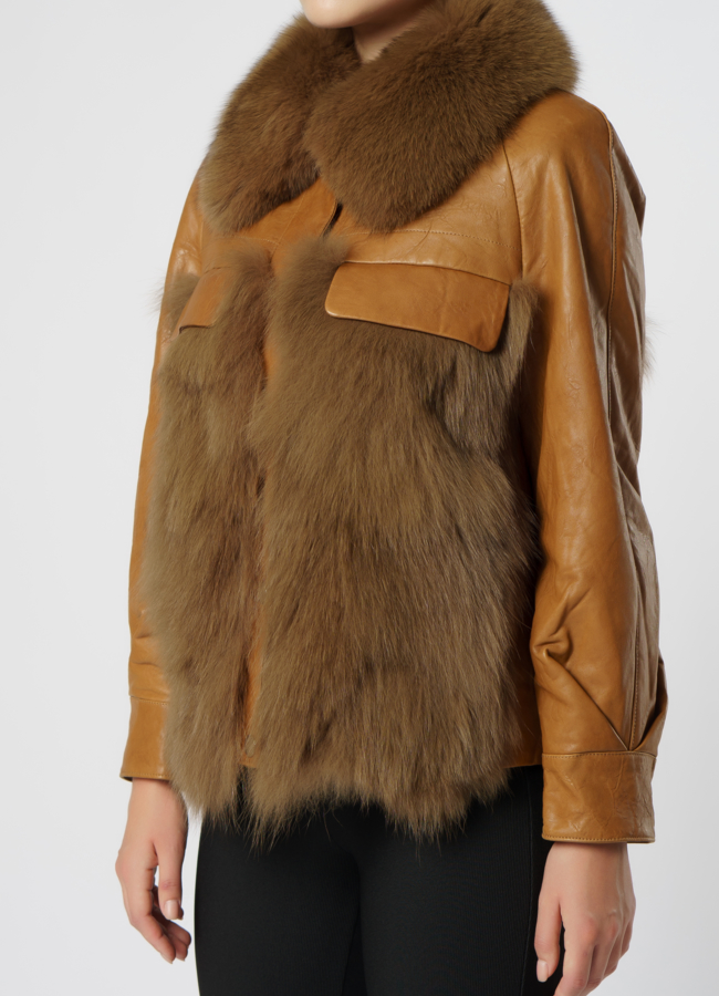 Куртка женская из натуральной кожи с отделкой из песца модель № 22099 универмаг малина