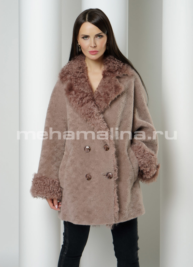 Меховое пальто на пуговицах с английским воротником модель № 8829 меха малина