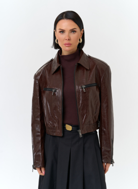 Короткая куртка из натуральной кожи