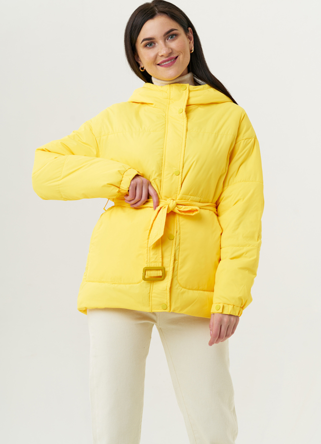 Женская утепленная куртка с капюшоном и поясом модель № 22397 меха малина