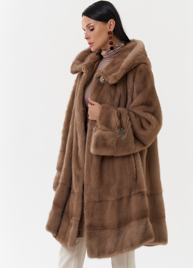 Шуба из скандинавской норки с капюшоном модель № 27595 универмаг малина