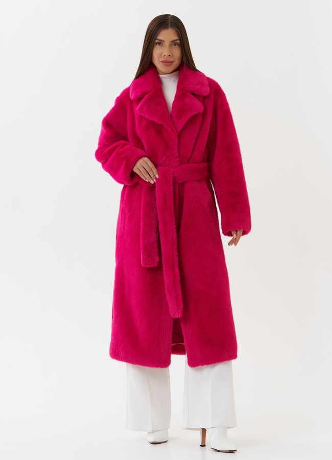 Длинное пальто из эко меха розового цвета модель № 27799 в рассрочку
