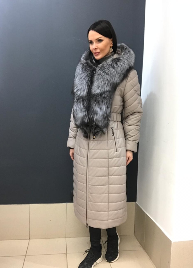 Светлый кожаный пуховик модель № 829 в рассрочку