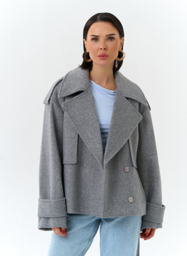 Женское укороченное пальто с английским воротником