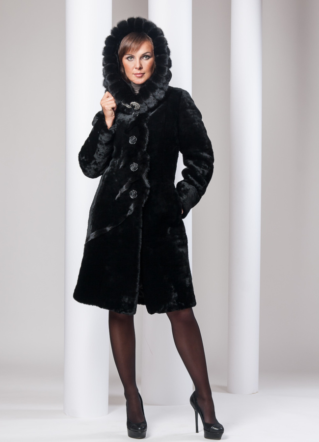 фото Шуба из мутона отделка норочка модель № S-53 