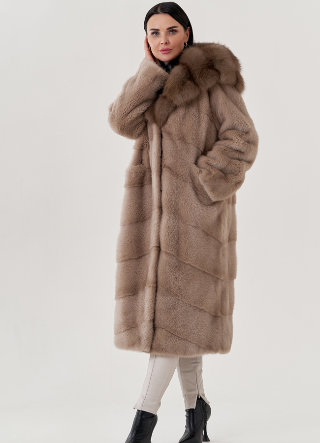 фото Шуба норковая с капюшоном из куницы модель № 78768