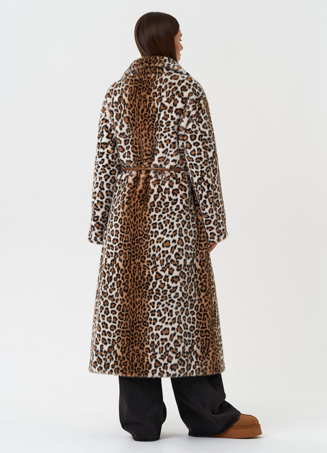 Пальто из эко меха с анималистичным принтом модель № 28554 универмаг малина