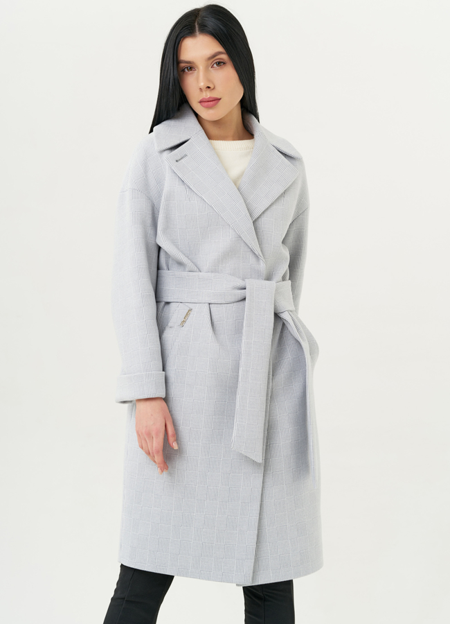 Светлое женское пальто с английским воротником модель № 22422 меха малина