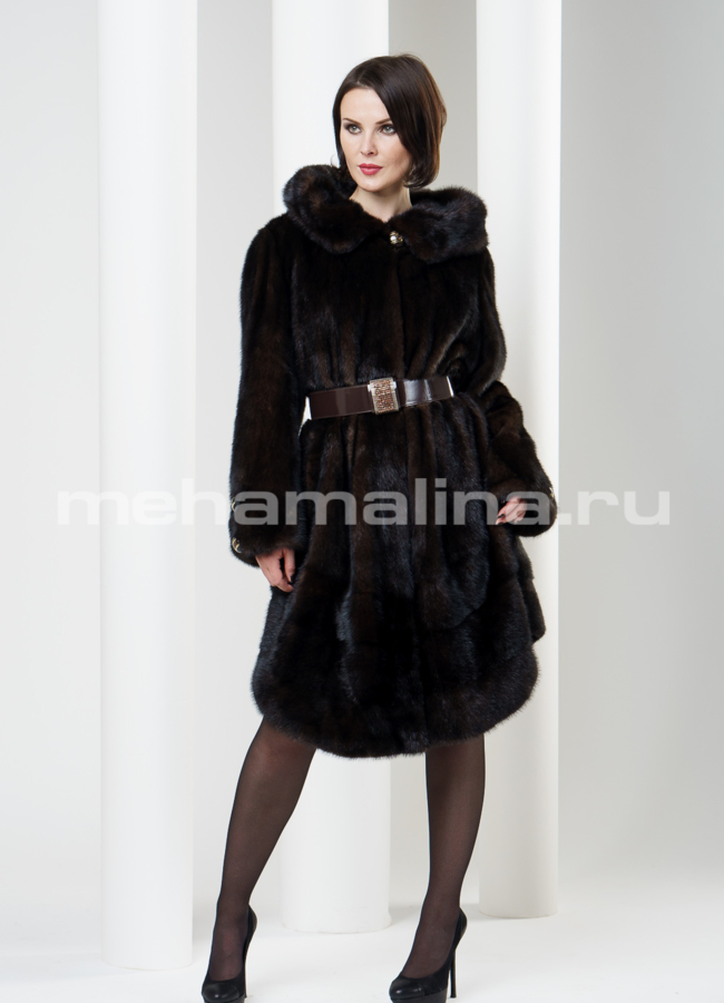 Шуба из норки с капюшоном 