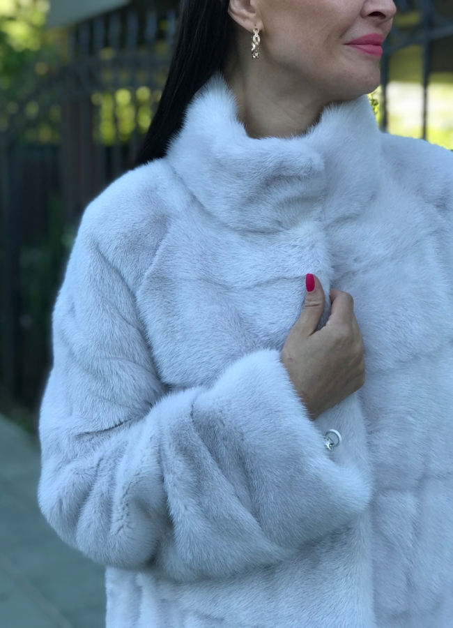 Светлая норковая шуба  модель № S-776 универмаг малина