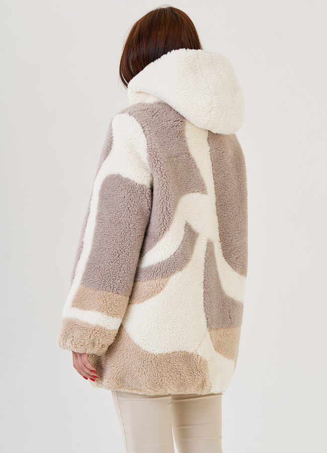 фото Женское полупальто из эко меха с капюшоном модель № 23421