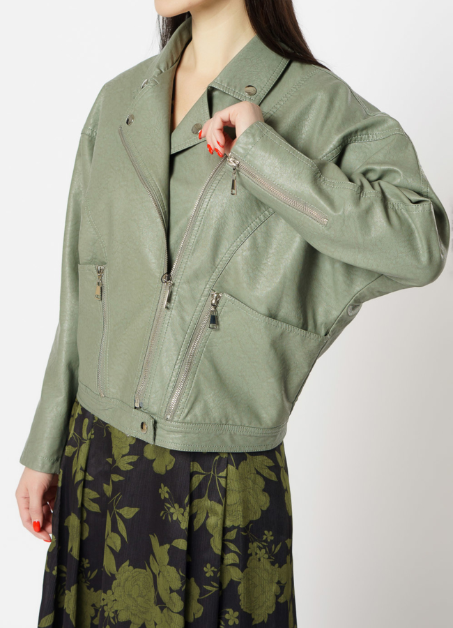 Куртка из эко кожи зеленого цвета модель № 830 универмаг малина