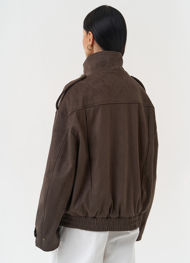 фото Женская куртка бомбер из эко замши коричневого цвета модель № 30451 фото Женская куртка бомбер из эко замши коричневого цвета модель № 30451