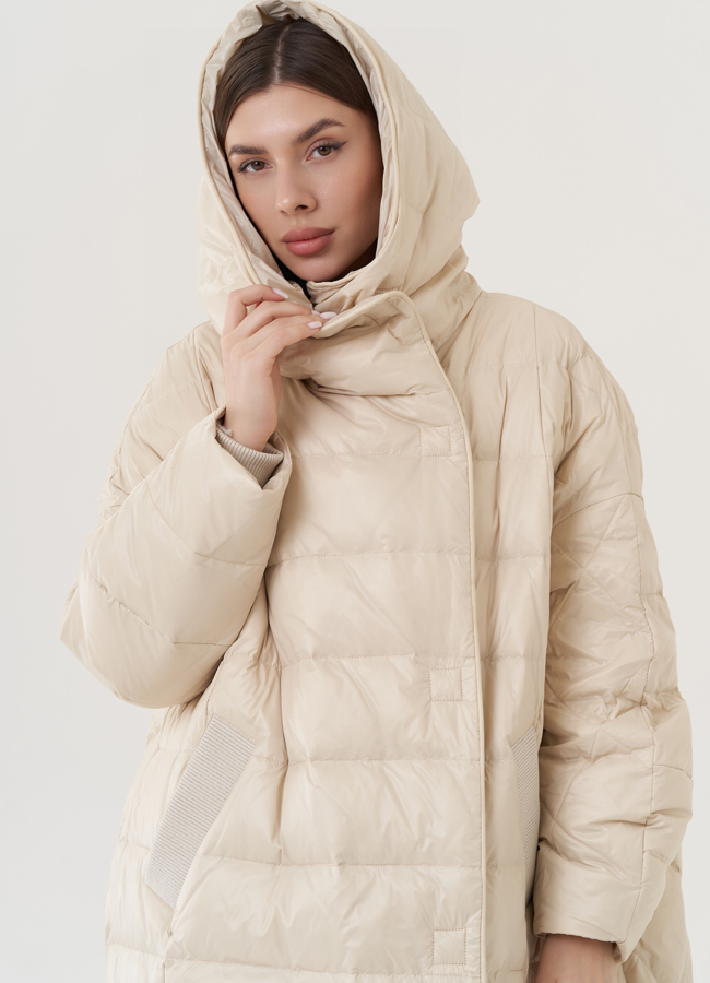 Пуховик оверсайз с капюшоном  модель № 25956 универмаг малина