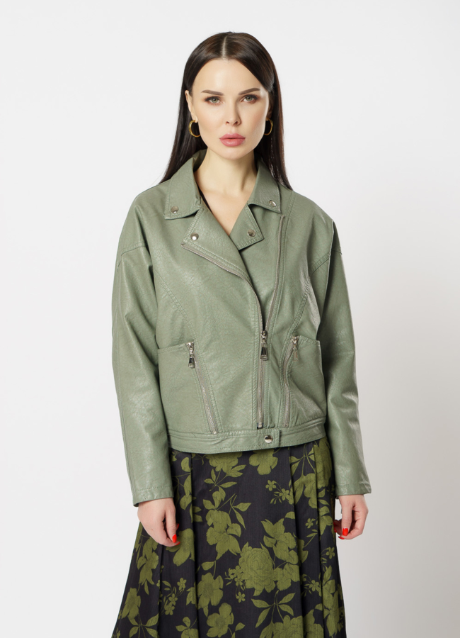 Куртка из эко кожи зеленого цвета модель № 830 меха малина